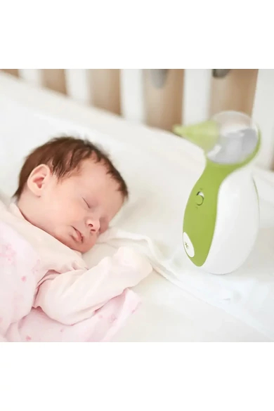 nosiboo-go-hordozhato-orrszivo-baba-alszik-a-kisagyban-mellette-egy-nosiboo-orrszivo